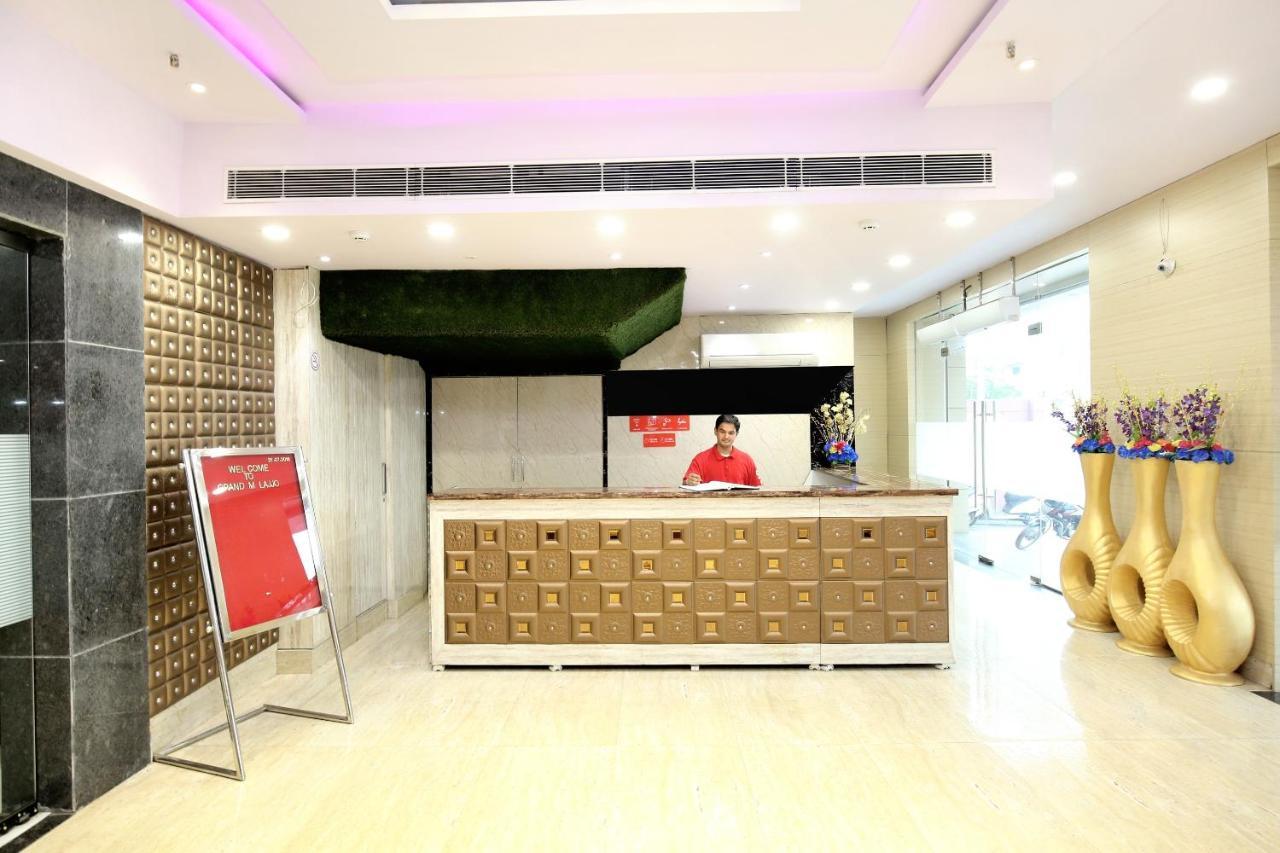 Hotel Grand M Lajjo Ludhiana Bagian luar foto