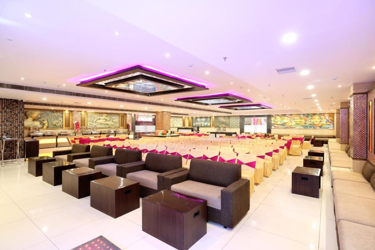 Hotel Grand M Lajjo Ludhiana Bagian luar foto