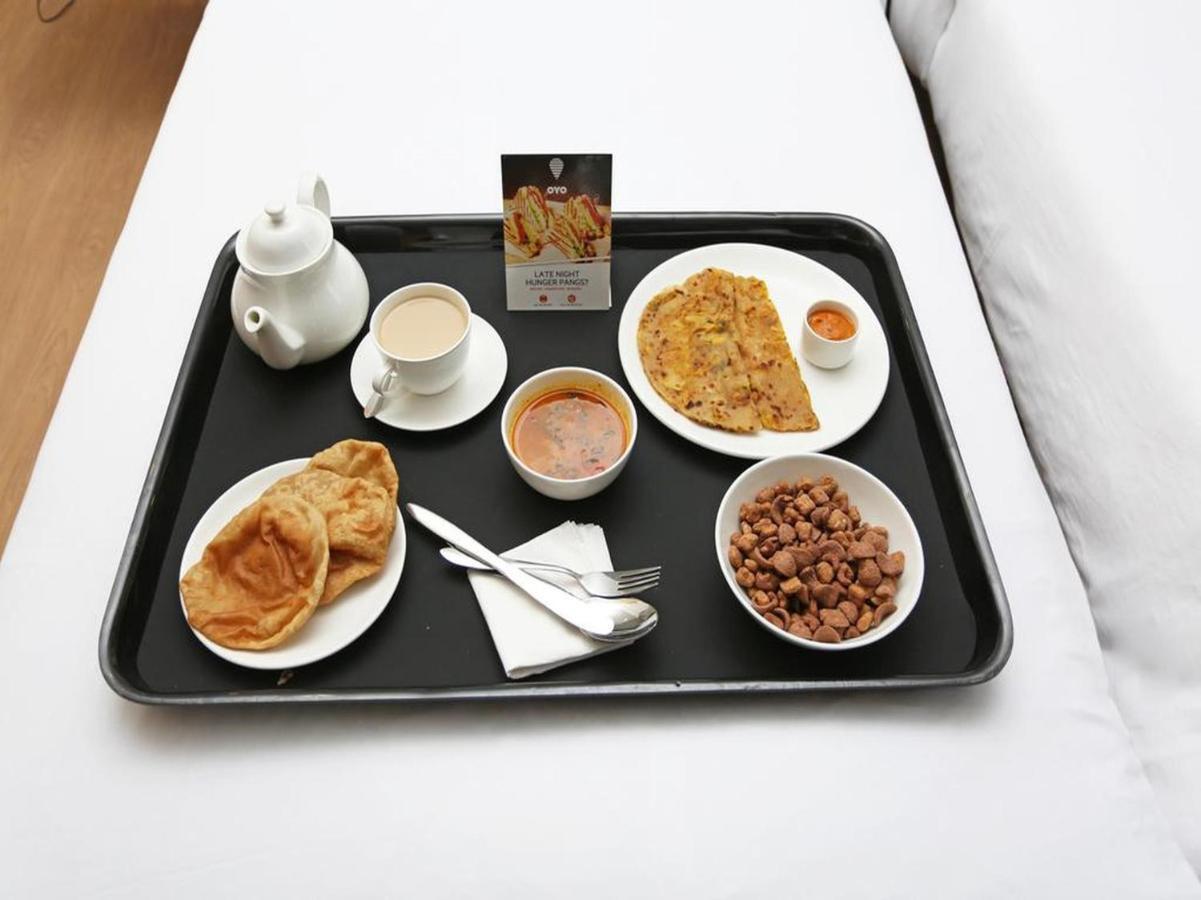 Hotel Grand M Lajjo Ludhiana Bagian luar foto